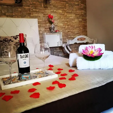 Sicilia Bedda House شقة *