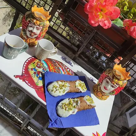 Sicilia Bedda House تْشيفالو